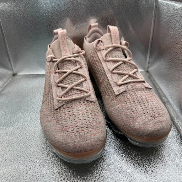 Size 12 Nike Air Vapormax Fly Knit Womens Pink Athletic Running Shoes DJ9975-600 - Picture 4 of 12